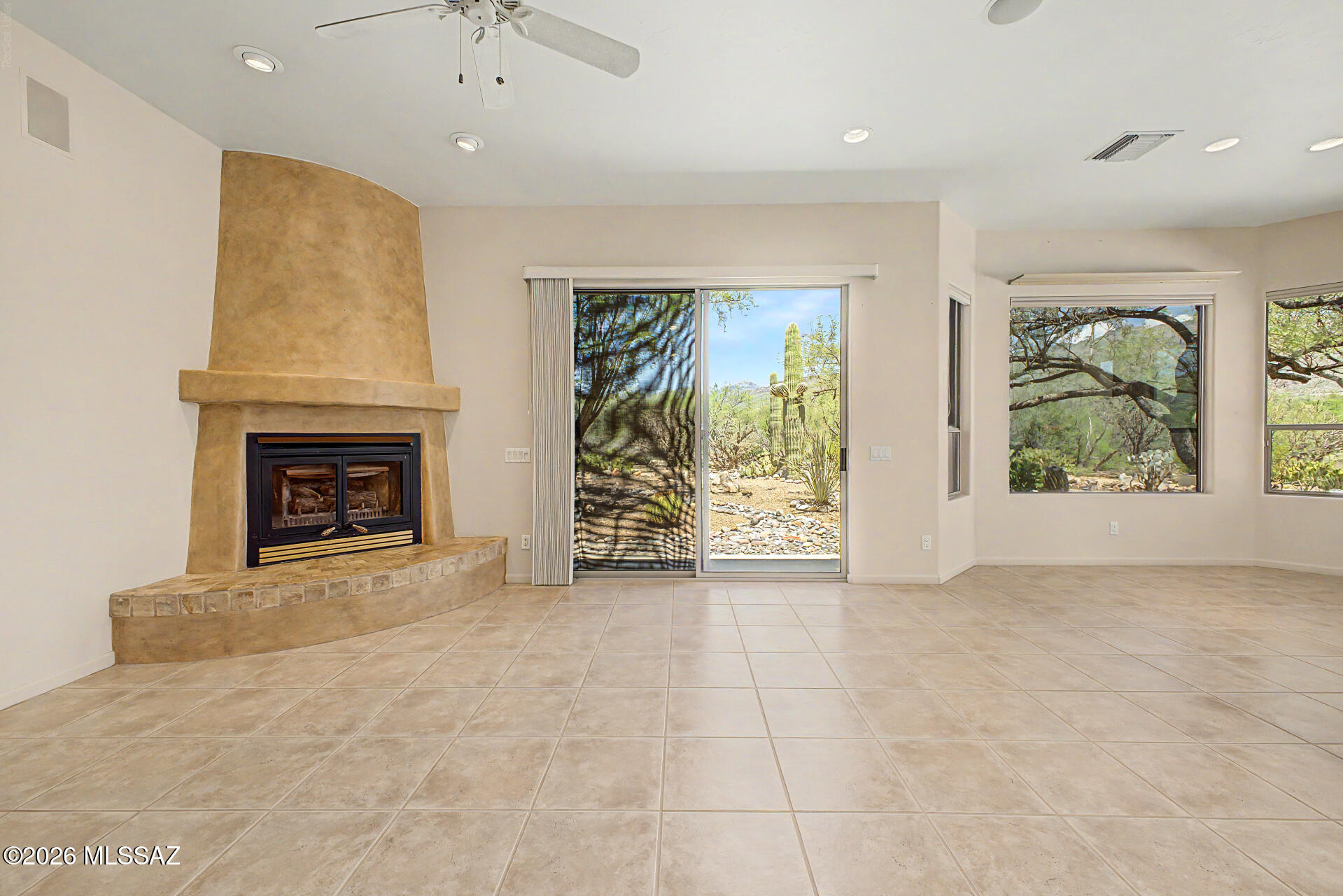 11743 East Limberlost Road Tucson, AZ 85749 - Photo 17 of 43 Family Room