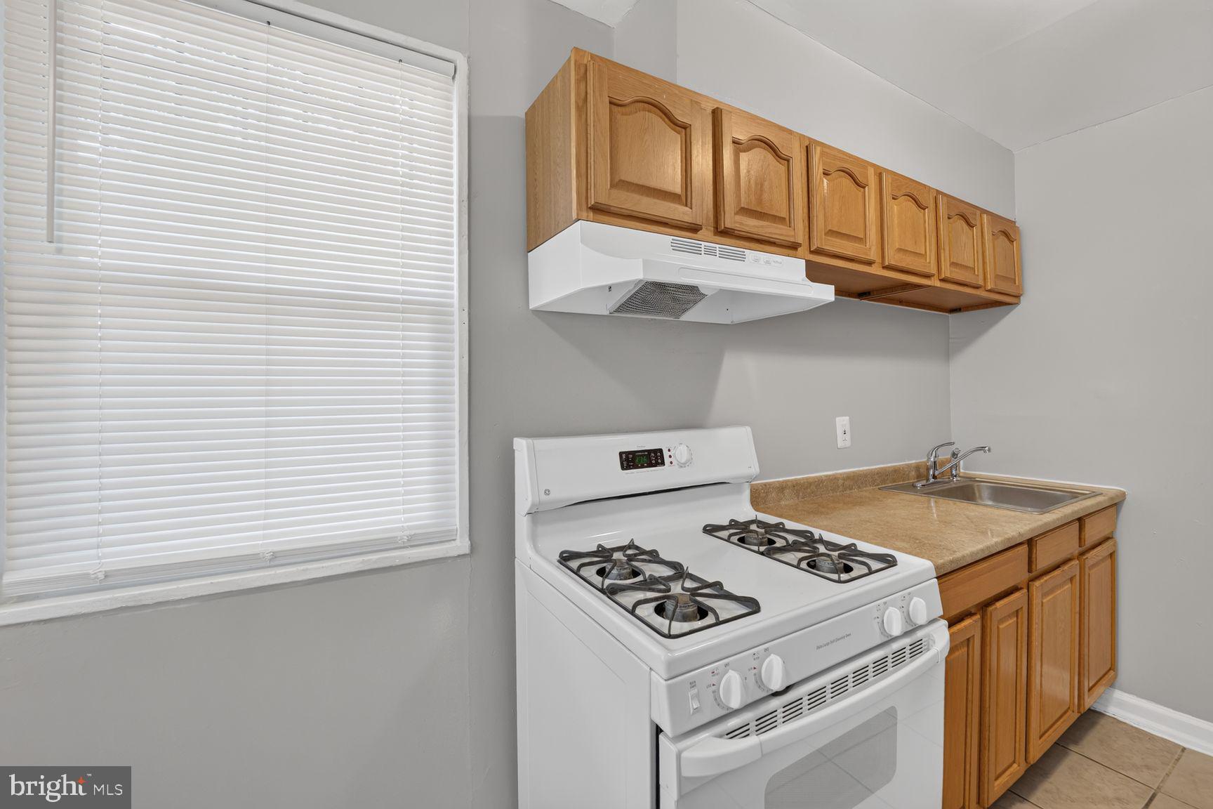4741 South Capitol Terrace Southwest Washington, DC 20032 - Photo 9 of 30