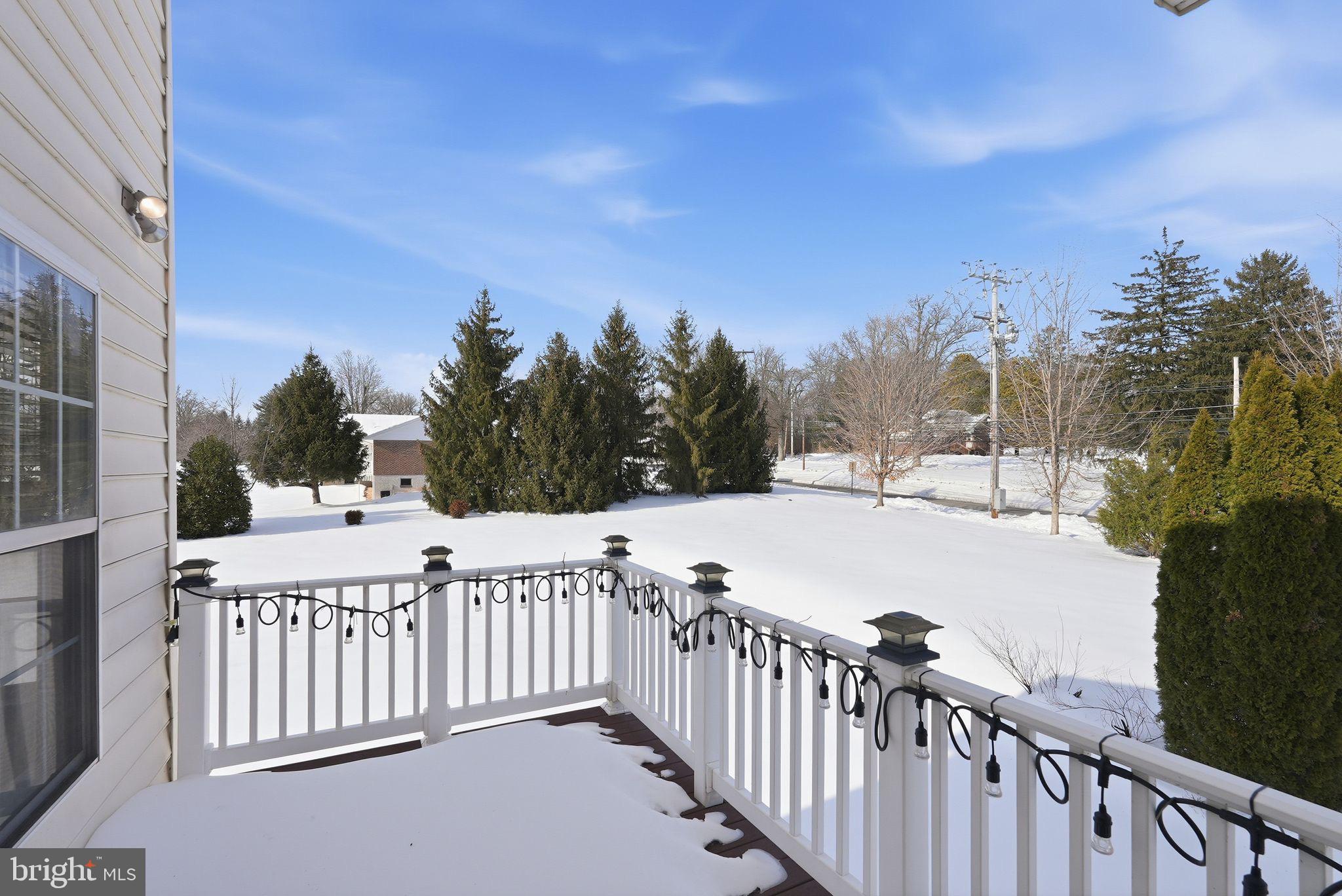 3 Carriage House Road Pottstown, PA 19465 - Photo 12 of 26 Deck off of the kitchen.