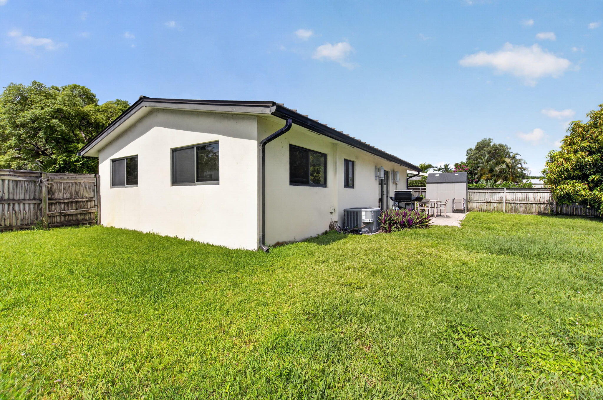115 Northwest 7th Street Boca Raton, FL 33432 - Photo 11 of 58 11-web-or-mls-DSC_4488
