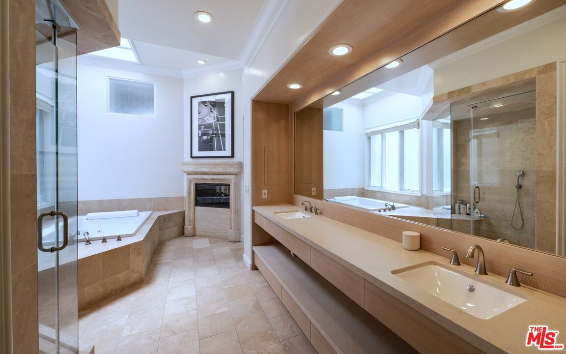 129 Channel Pointe Court Marina del Rey, CA 90292 - Photo 30 of 49