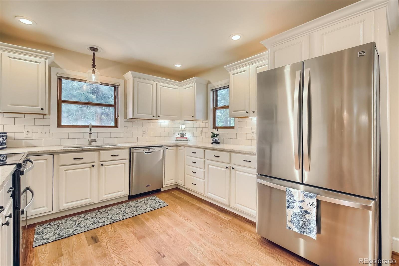 588 Dawson Road Pine, CO 80470 - Photo 10 of 35 Gallery Image 10