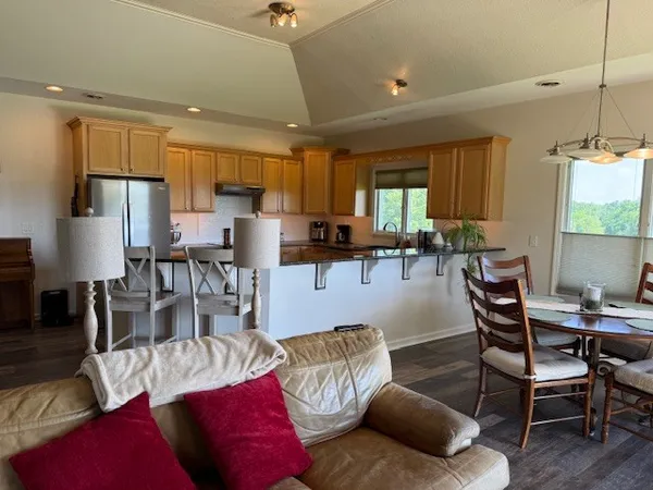 $299,900 | 148 Virginia Drive, Unit B, Makanda, IL 62958