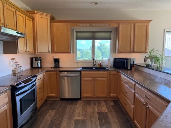 $299,900 | 148 Virginia Drive, Unit B, Makanda, IL 62958