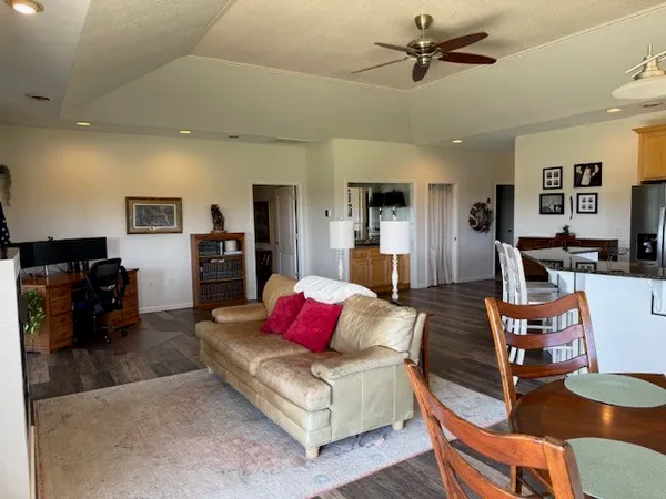 $299,900 | 148 Virginia Drive, Unit B, Makanda, IL 62958