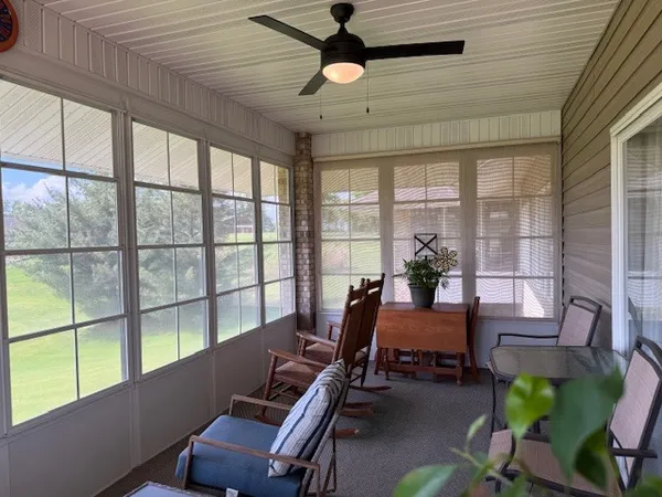 $299,900 | 148 Virginia Drive, Unit B, Makanda, IL 62958