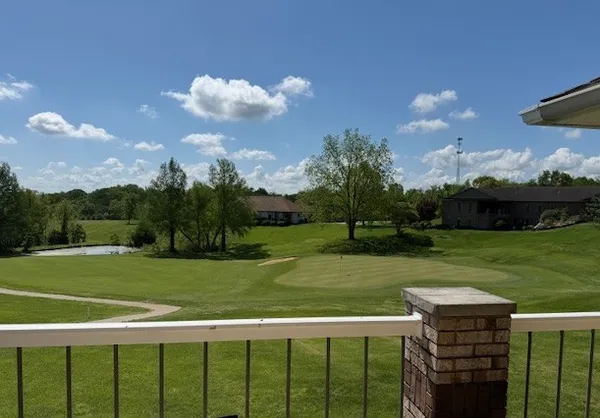 $299,900 | 148 Virginia Drive, Unit B, Makanda, IL 62958