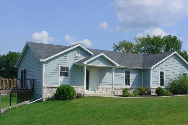 18330 Madden Road Churubusco, IN 46723 - Photo 4 of 8 Gallery Image 4