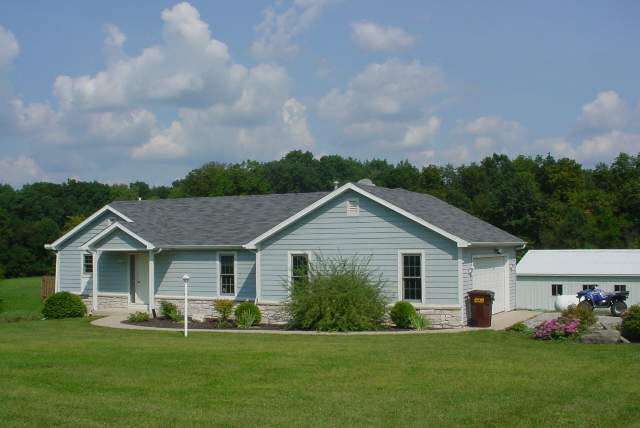 18330 Madden Road Churubusco, IN 46723 - Photo 7 of 8 Gallery Image 7