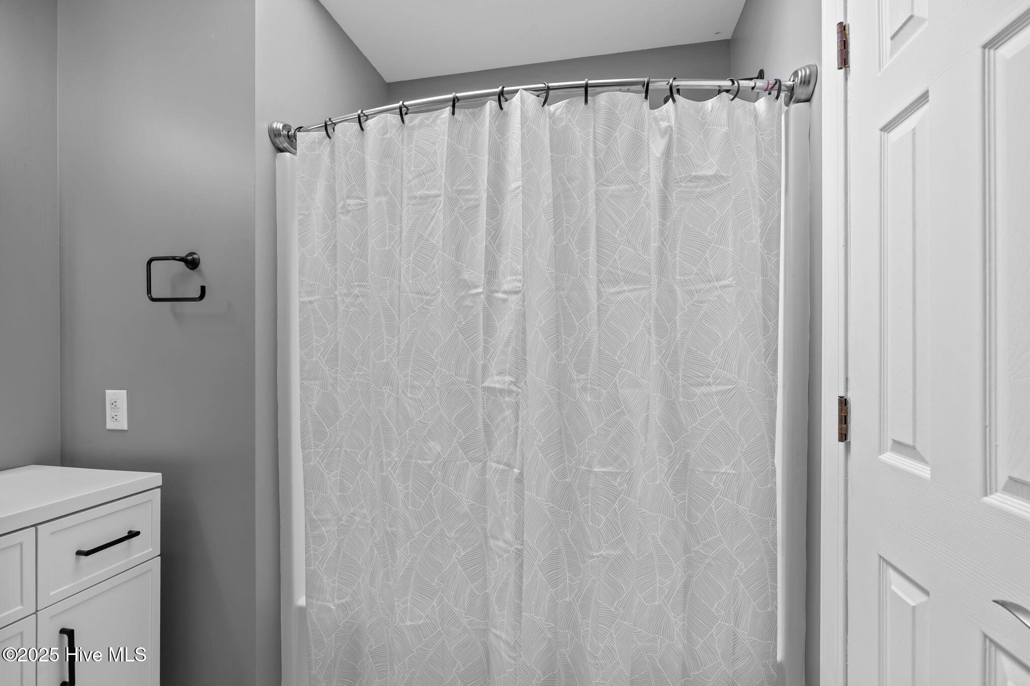 107 Magens Way Cedar Point, NC 28584 - Photo 31 of 54 Full Bathroom