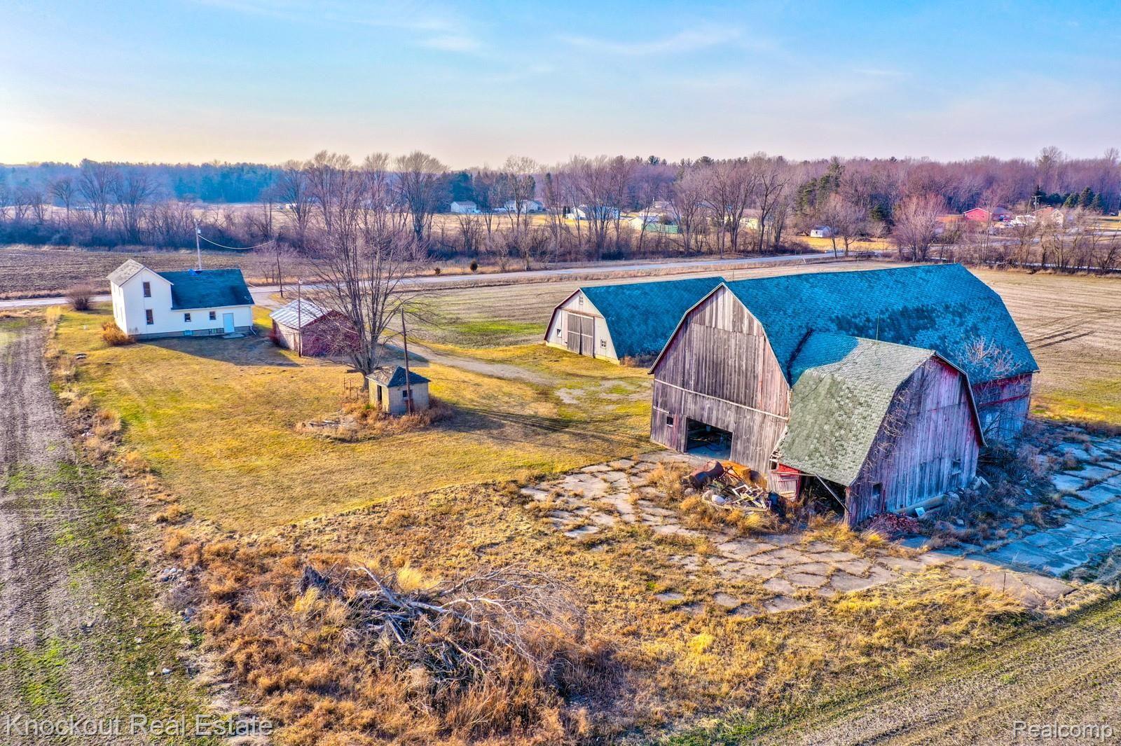 10665 South Dehmel Road Birch Run, MI 48415 - Photo 19 of 41 10665 Dehmel-17.jpg