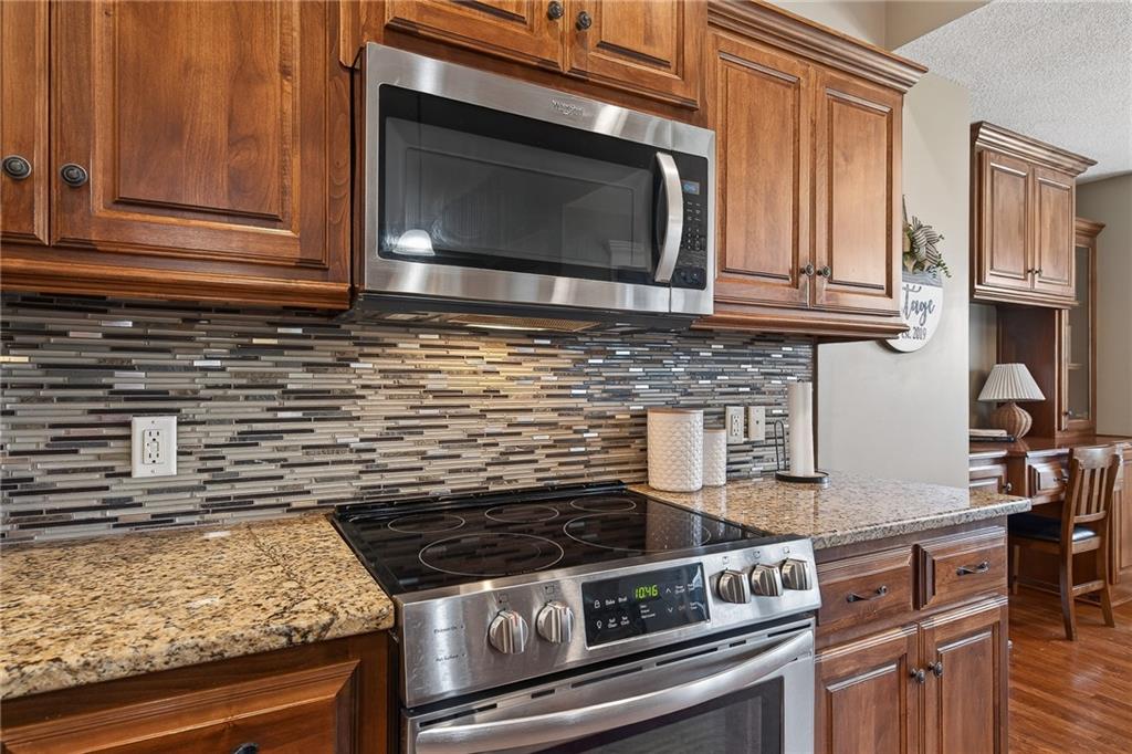 18302 West 194th Terrace Spring Hill, KS 66083 - Photo 14 of 46