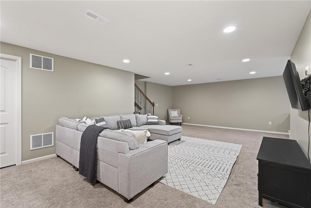 18302 West 194th Terrace Spring Hill, KS 66083 - Photo 26 of 46