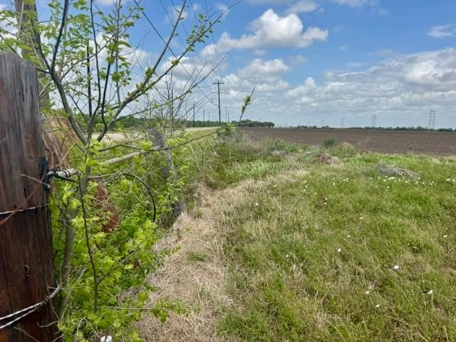 2020 County Road 49 Angleton, TX 77515 - Photo 11 of 13