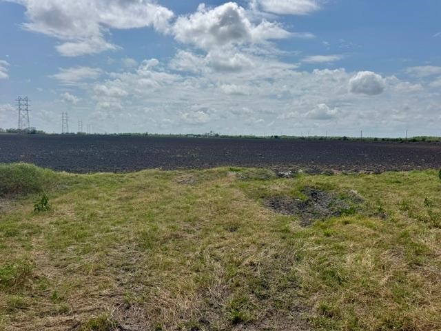 2020 County Road 49 Angleton, TX 77515 - Photo 3 of 13