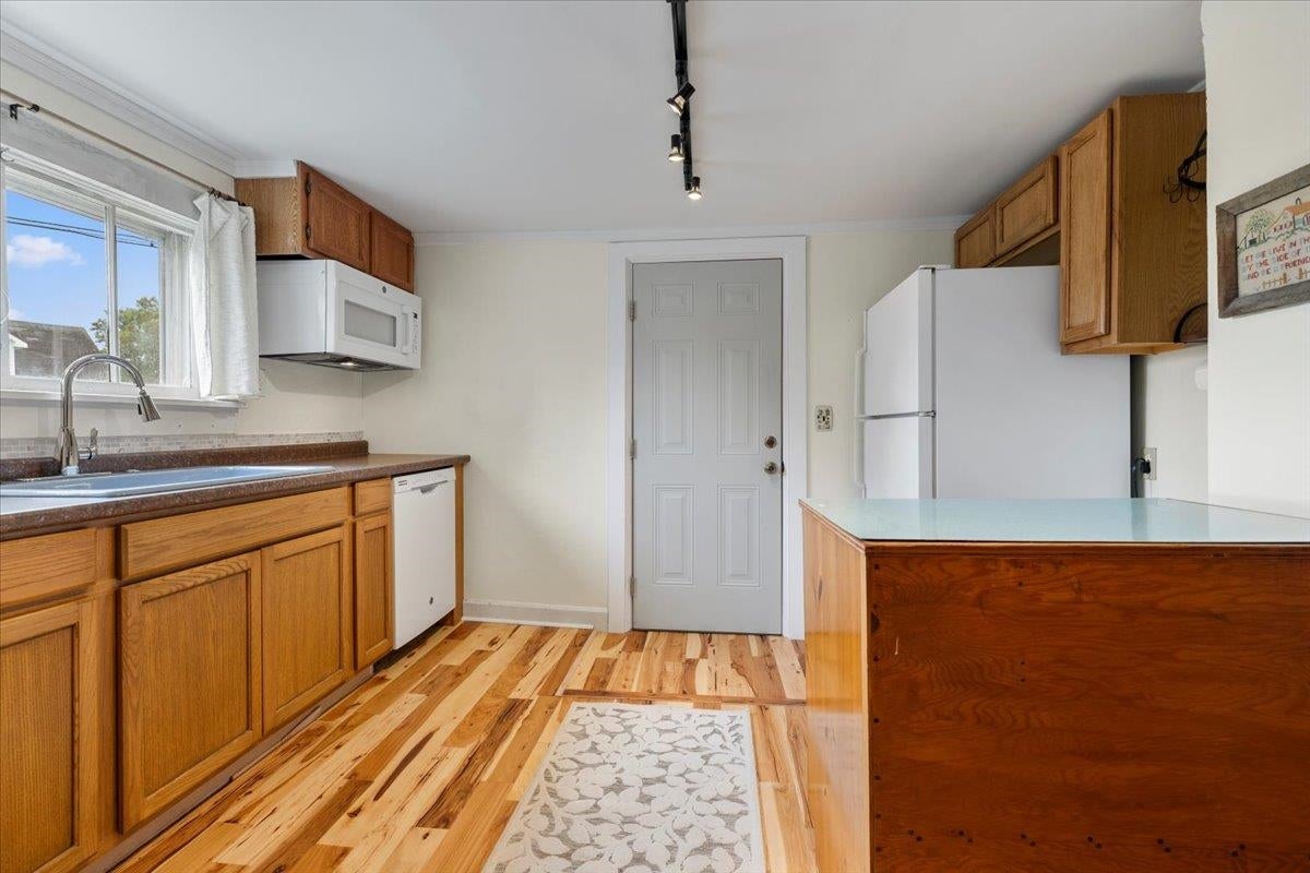 2947 Haynes Road Pulaski, VA 24301 - Photo 19 of 46 Gallery Image 19