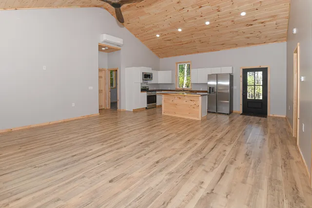 $399,000 | 12 Starlight Drive, Bridgton, ME 04009