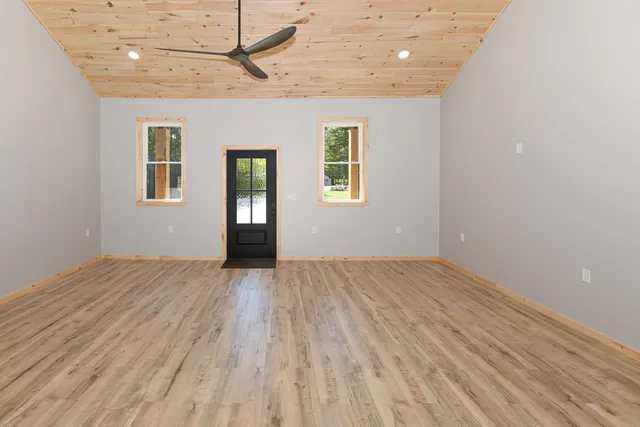 $399,000 | 12 Starlight Drive, Bridgton, ME 04009