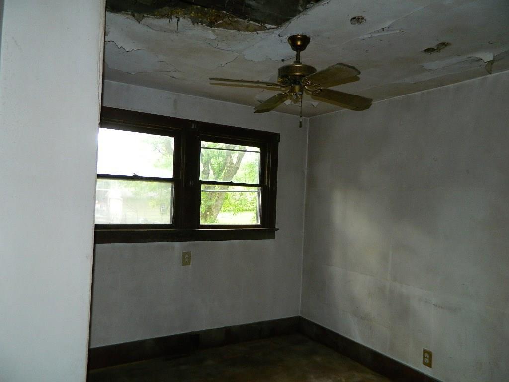 4660 Lower Valley Springfield, OH 45506 - Photo 7 of 16