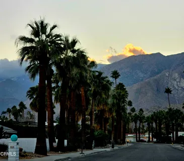 $2,450 | 2166 North Indian Canyon Drive, Unit B, Palm Springs, CA 92262
