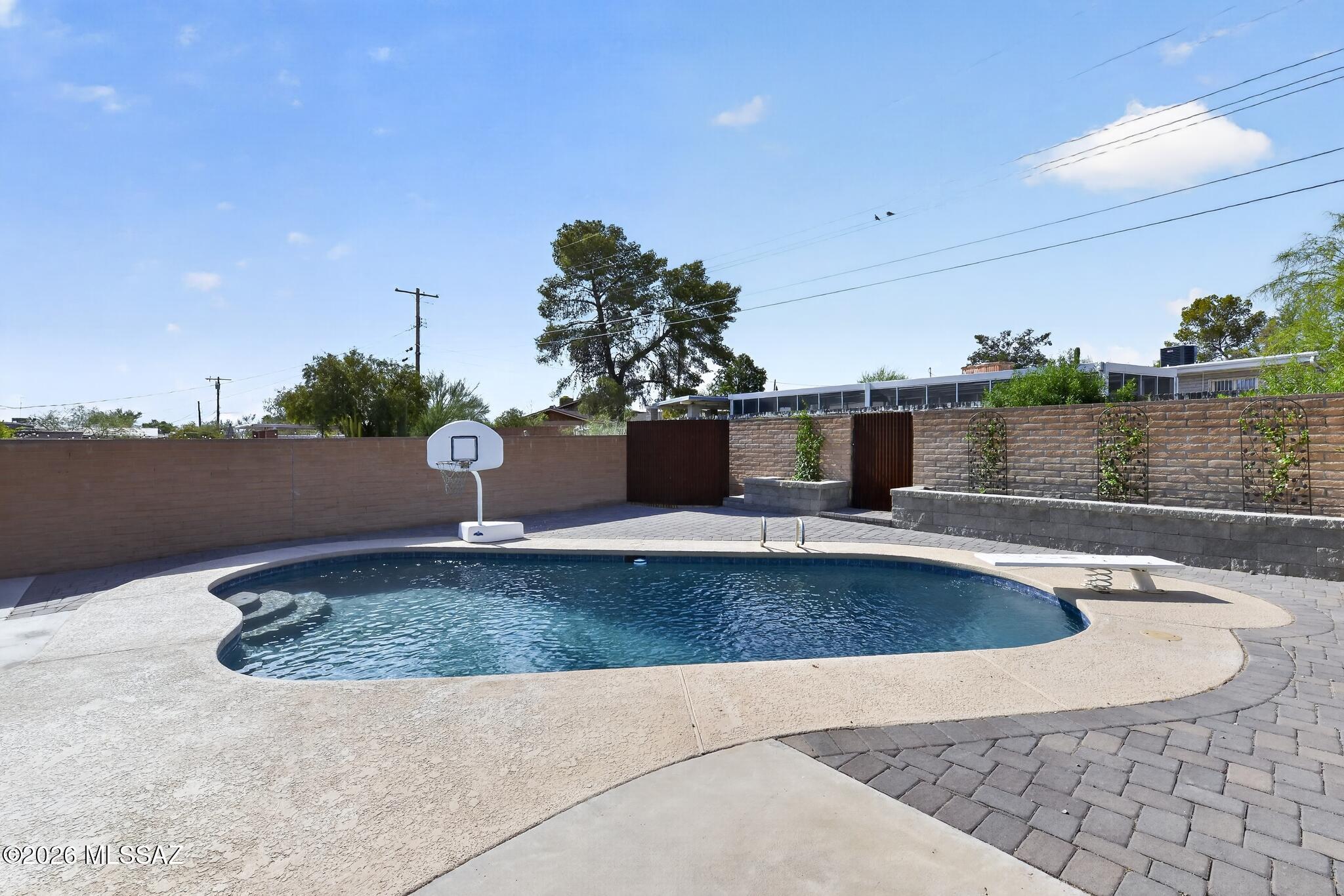 2175 West Rainbow Ridge Road Tucson, AZ 85745 - Photo 30 of 36 03_2175_W_Rainbow_Ridge_Rd-Exterior-0064
