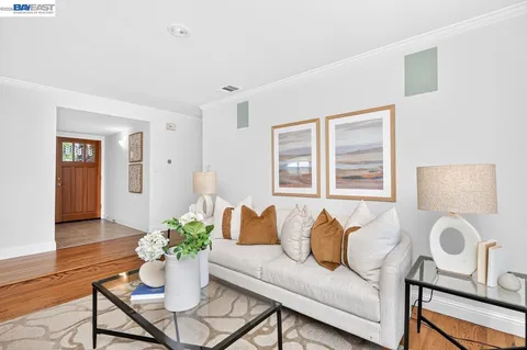 $1,438,000 | 6252 Robin Court, Pleasanton, CA 94588