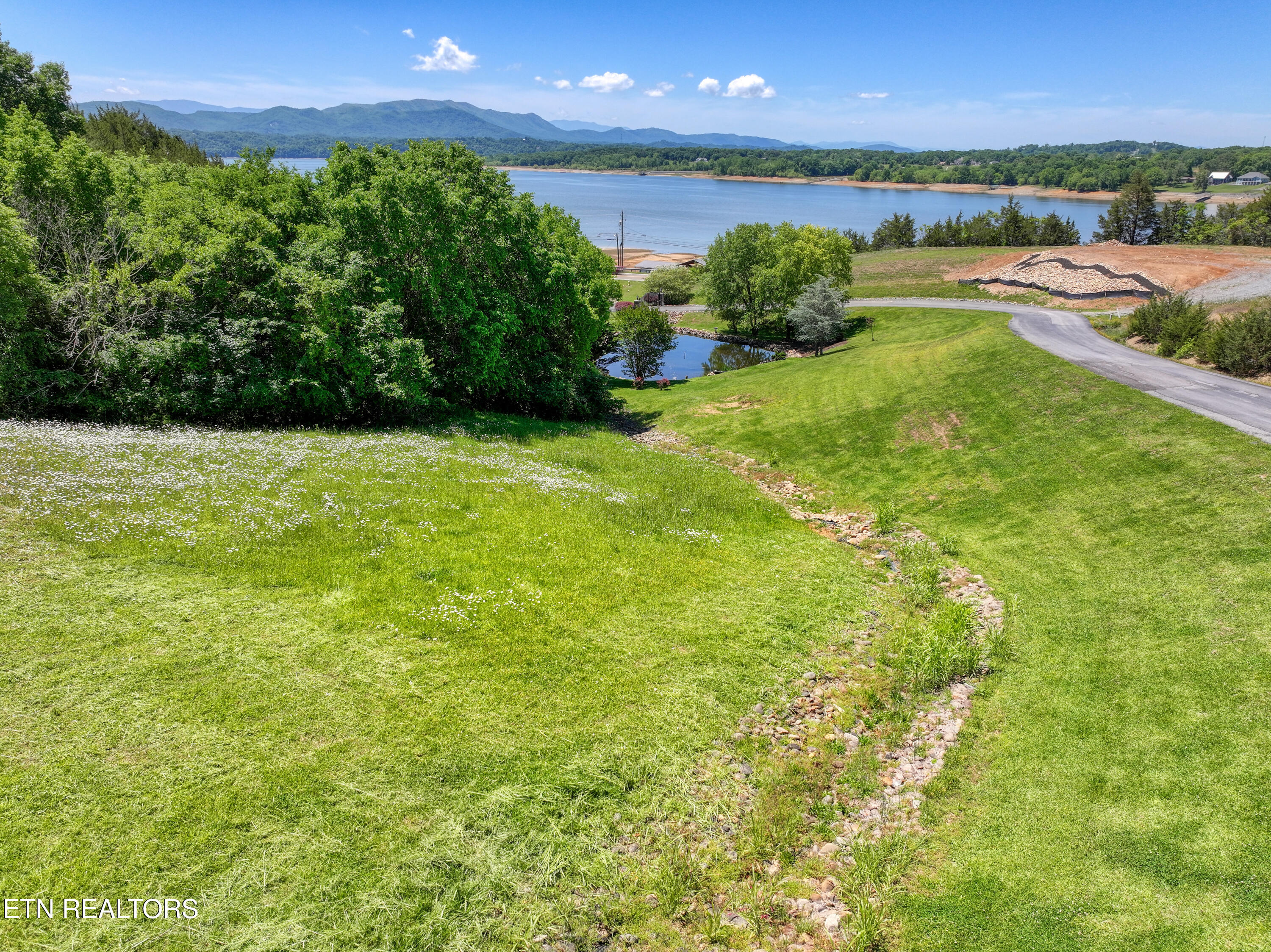 8 Emerald Pointe Newport, TN 37821 - Photo 2 of 12 DJI_20260508124246_0878_D_86