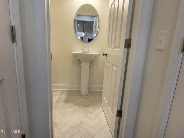 $499,400 | 49 Priddle Lane, Latham, NY 12110