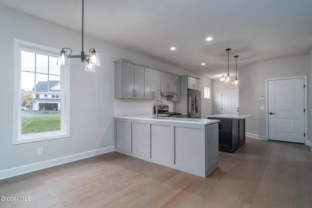 $499,400 | 49 Priddle Lane, Latham, NY 12110