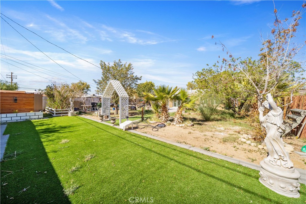 225 West French Avenue Ridgecrest, CA 93555 - Photo 29 of 40