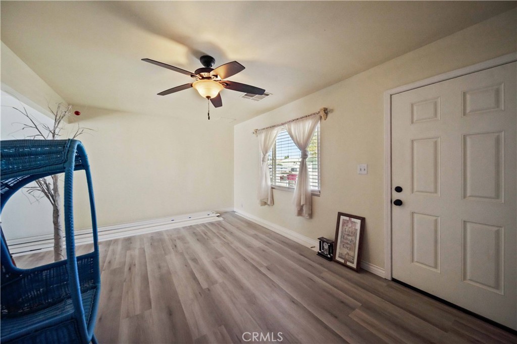 225 West French Avenue Ridgecrest, CA 93555 - Photo 3 of 40