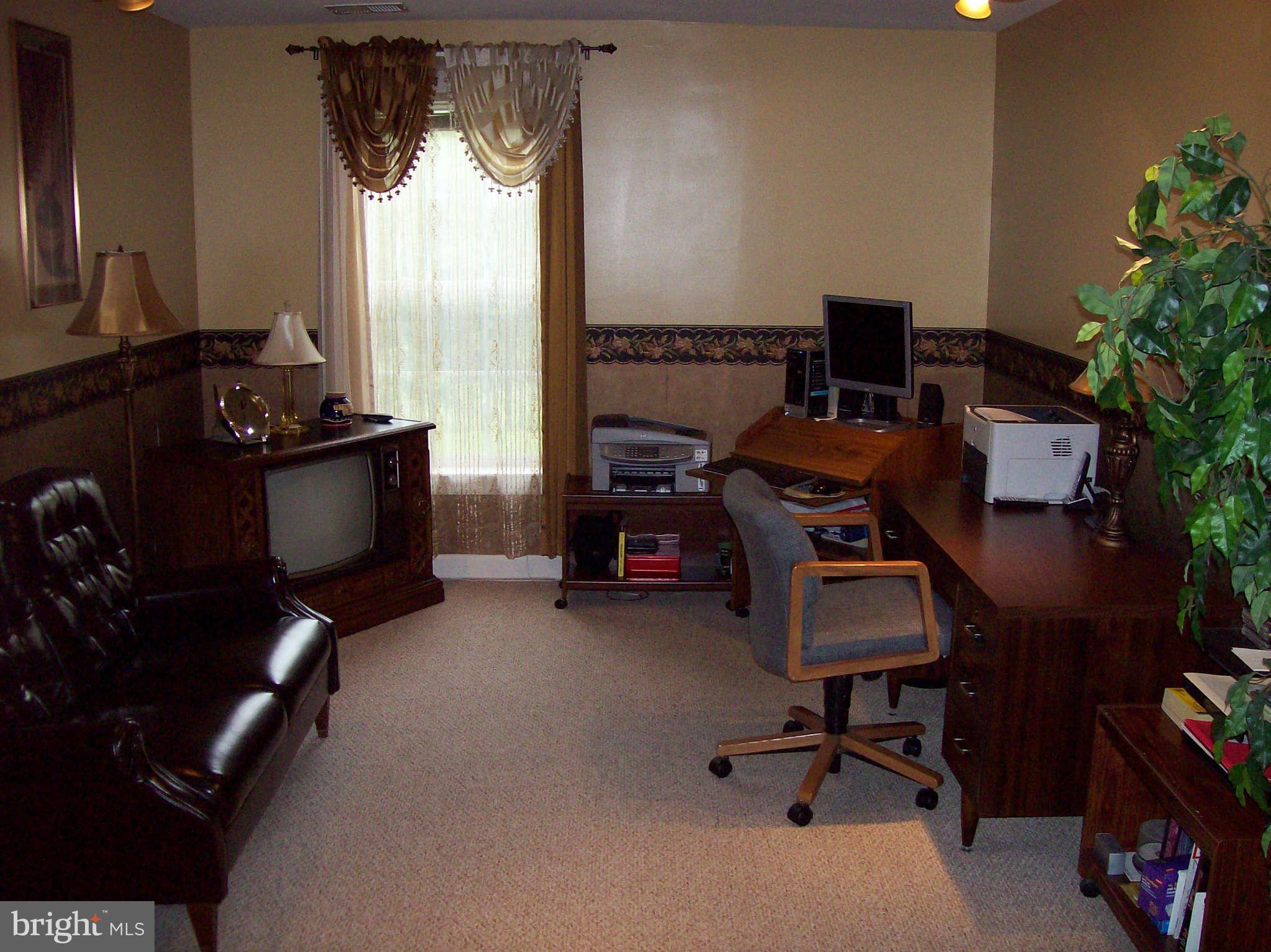4308 Pearlberry Road Baltimore, MD 21208 - Photo 20 of 22 Bedroom