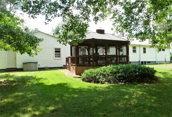 218 Oak Hollow Road Springfield, MA 01128 - Photo 26 of 30