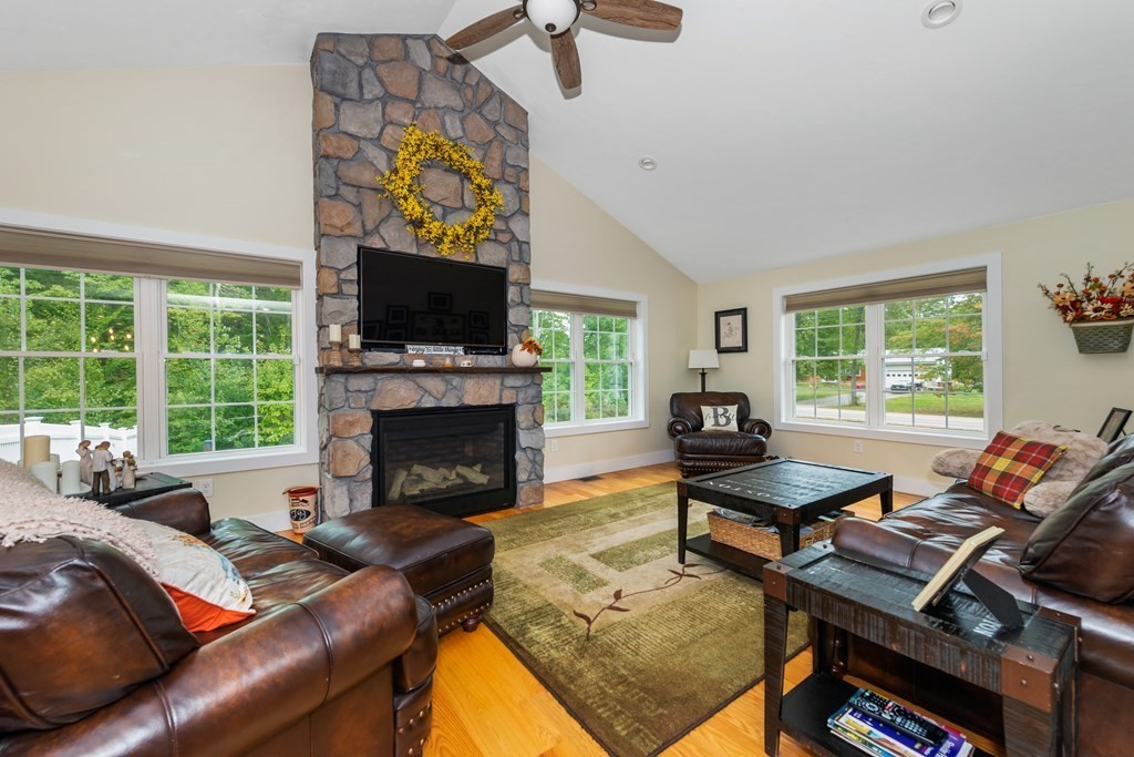 185 Smoke Street Barrington, NH 03825 - Photo 12 of 37