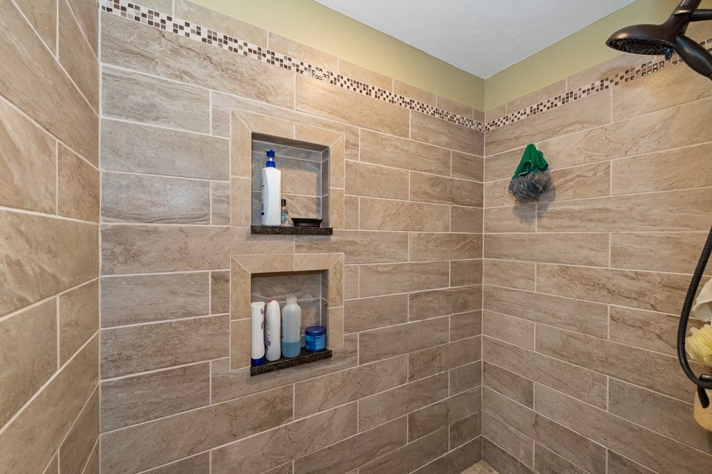 185 Smoke Street Barrington, NH 03825 - Photo 27 of 37