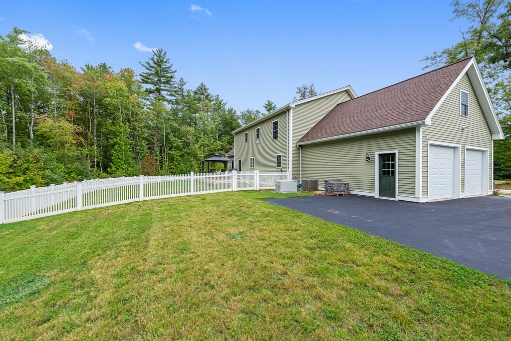 185 Smoke Street Barrington, NH 03825 - Photo 32 of 37