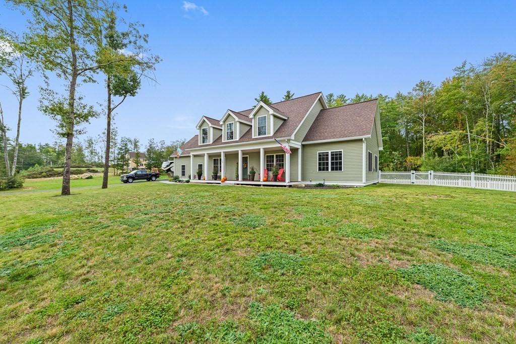 185 Smoke Street Barrington, NH 03825 - Photo 4 of 37