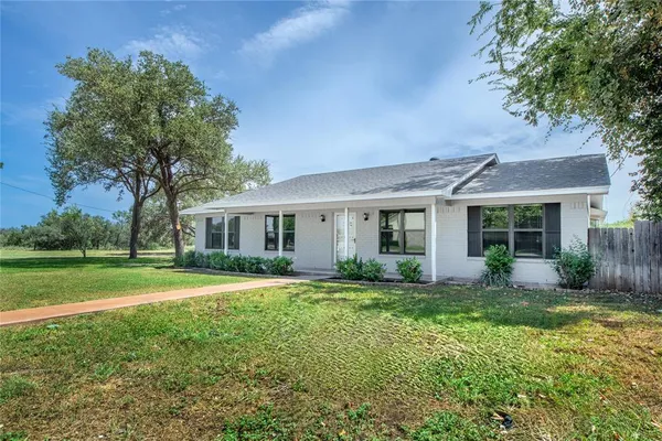 $329,500 | 104 Voca Street, Brady, TX 76825