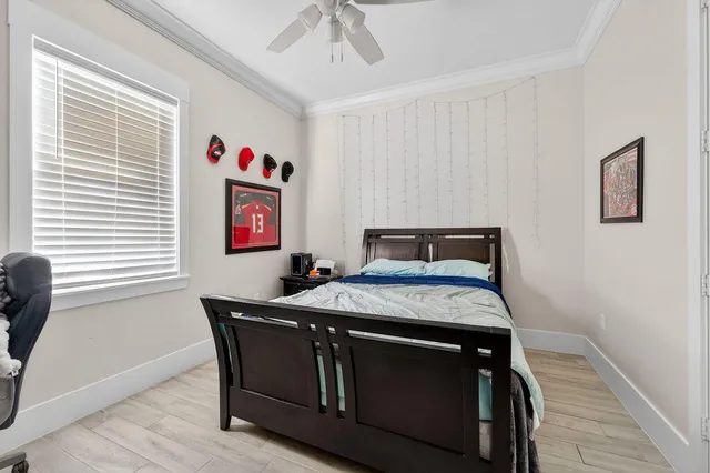 $775,000 | 443 Southeast Dolphin Drive, Stuart, FL 34996