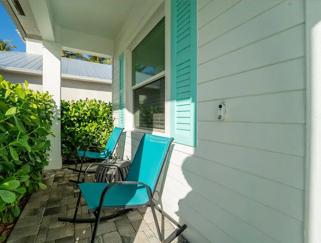 $775,000 | 443 Southeast Dolphin Drive, Stuart, FL 34996