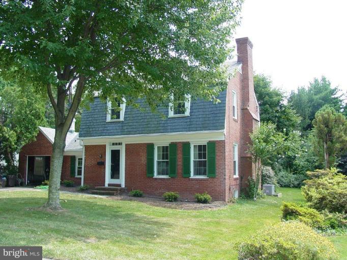 106 Yorkleigh Road Towson, MD 21204 - Photo 1 of 26 Exterior (Main)