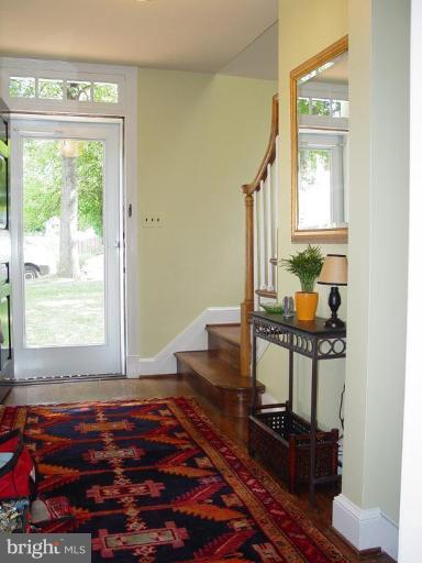 106 Yorkleigh Road Towson, MD 21204 - Photo 26 of 26 Wide entry foyer.