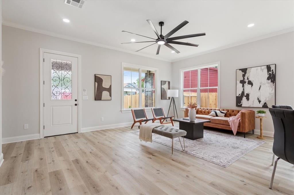 107 North Jena Street Riesel, TX 76682 - Photo 4 of 34 a living room with furniture and a large window