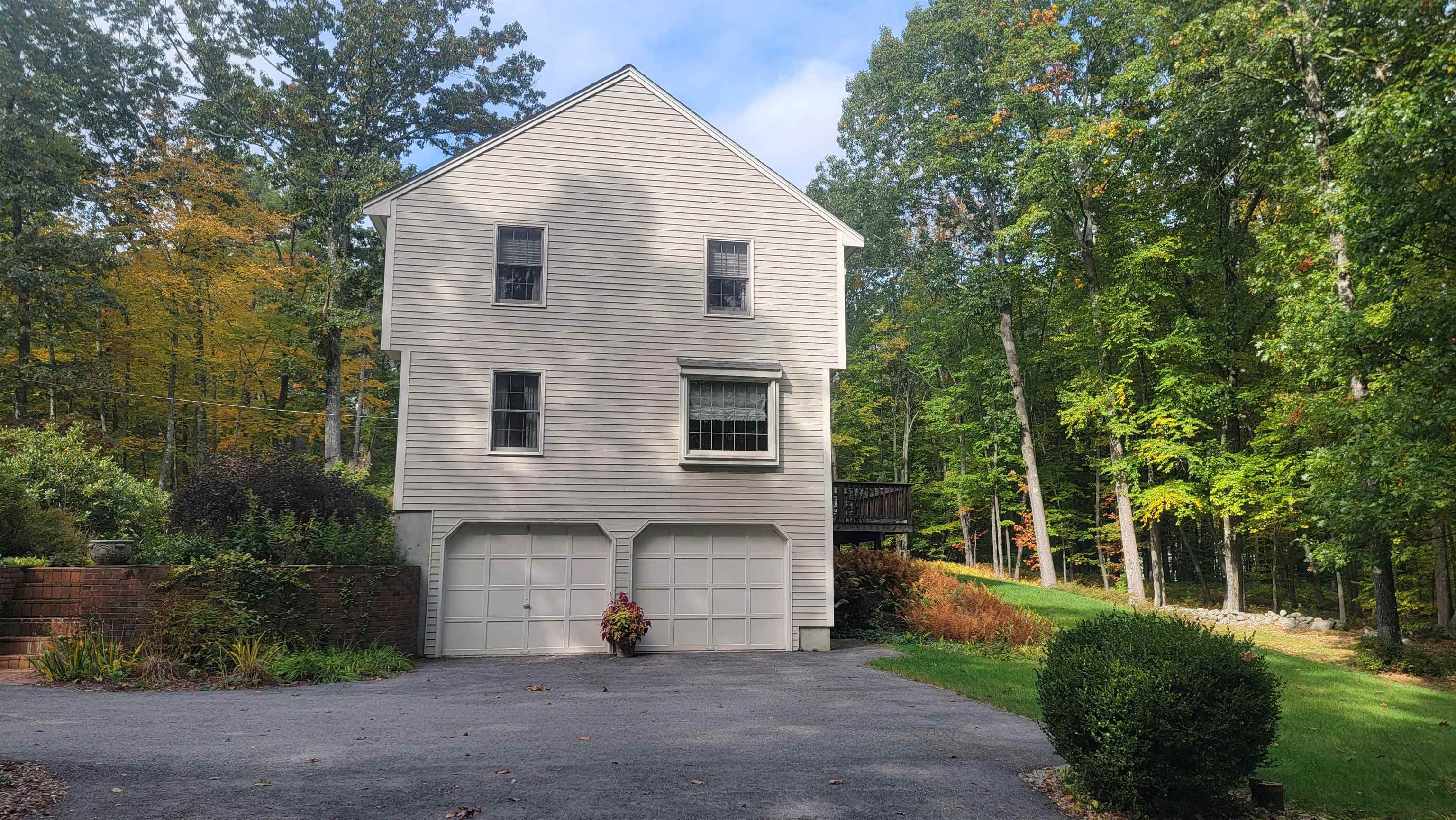 255 Baboosic Lake Road Merrimack, NH 03054 - Photo 2 of 34 Gallery Image 2
