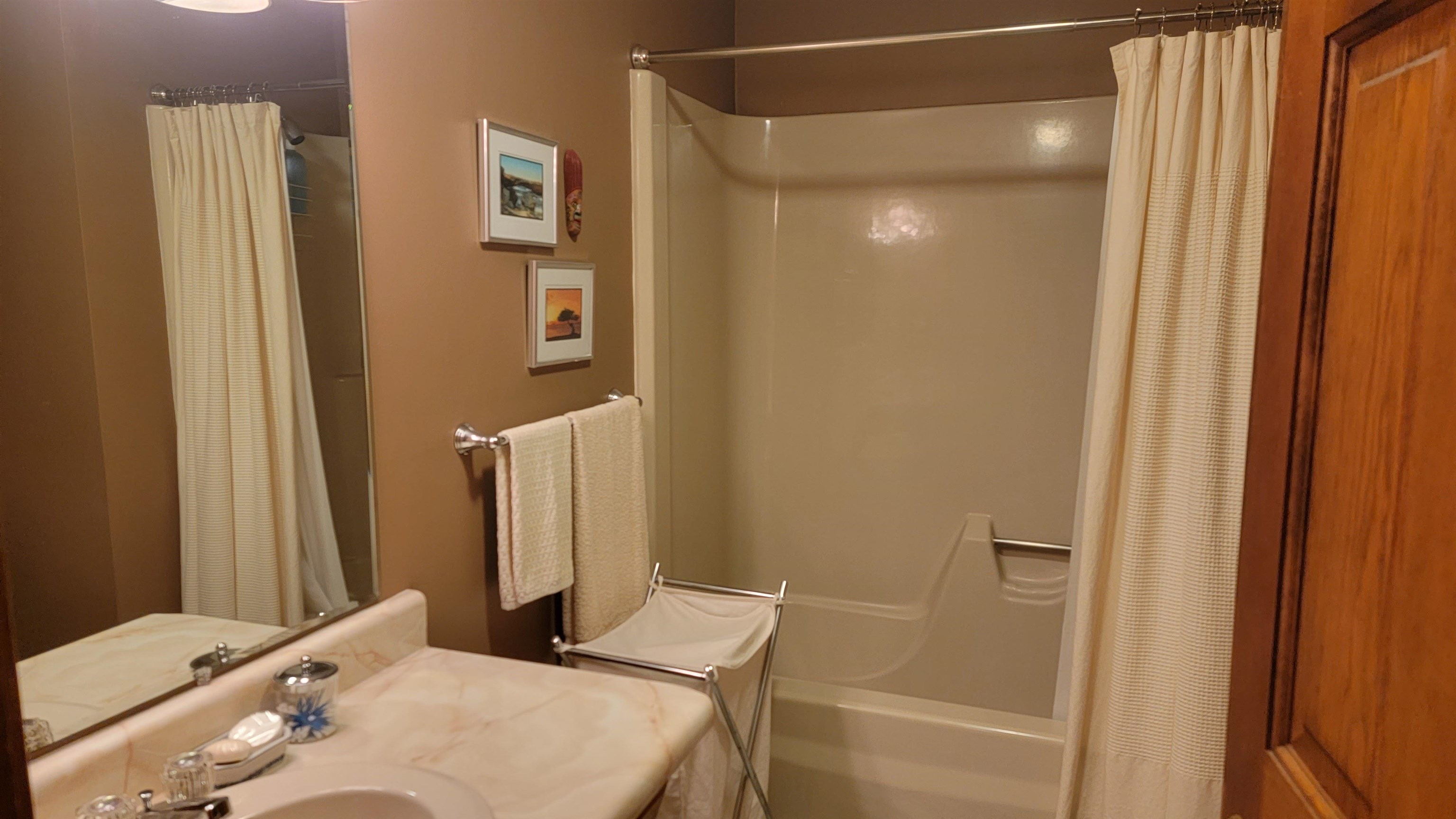 255 Baboosic Lake Road Merrimack, NH 03054 - Photo 22 of 34 Gallery Image 22