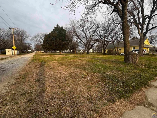 $17,000 | 0 North 9th Street, Unit 0MARKET, Osage City, KS 66523