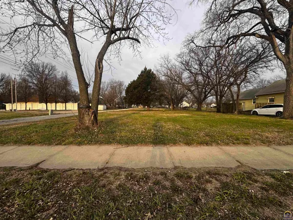 $17,000 | 0 North 9th Street, Unit 0MARKET, Osage City, KS 66523