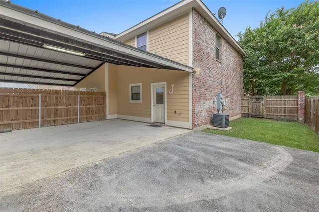 $188,000 | 1500 L'Acadie Drive, Unit J, Lake Charles, LA 70605