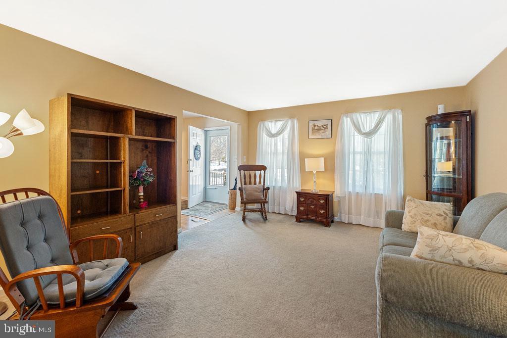 9 Dickerson Road Hillsborough, NJ 08844 - Photo 25 of 36 Gallery Image 25