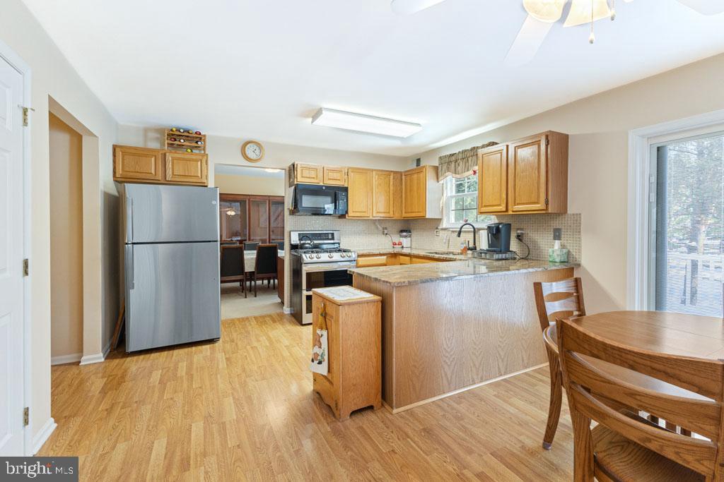 9 Dickerson Road Hillsborough, NJ 08844 - Photo 4 of 36 Gallery Image 4